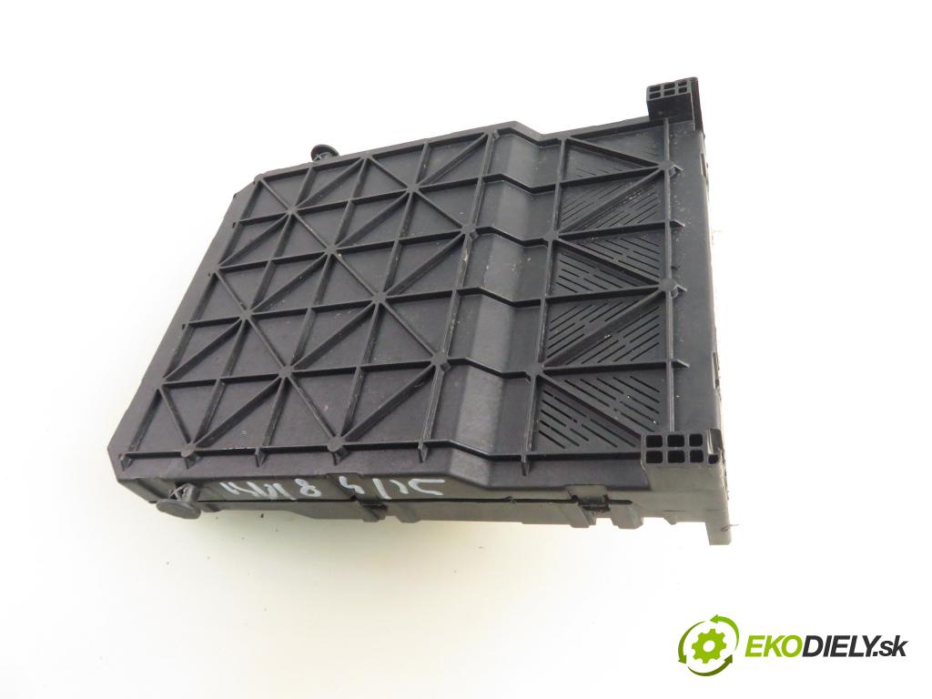 CITROEN C3 I (FC_) HB 2003 50,00 1.4 HDi 8V - 8HX 1398,00 MODUL BSI 9649811580 ; S118085100H