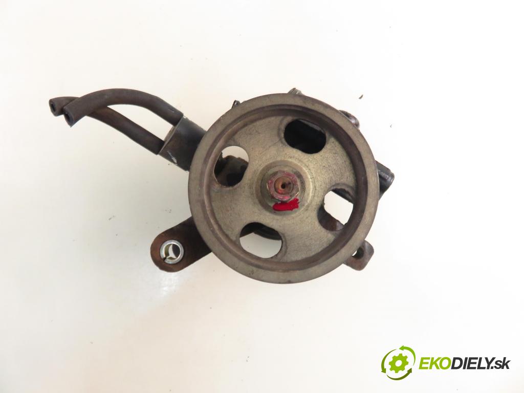 TOYOTA COROLLA (_E11_) SEDAN 1999 63,00 1.4 1332,00 Pumpa servočerpadlo  (Servočerpadlo)