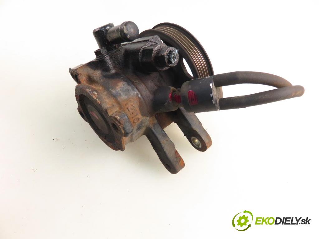 TOYOTA COROLLA (_E11_) SEDAN 1999 63,00 1.4 1332,00 Pumpa servočerpadlo  (Servočerpadlo)