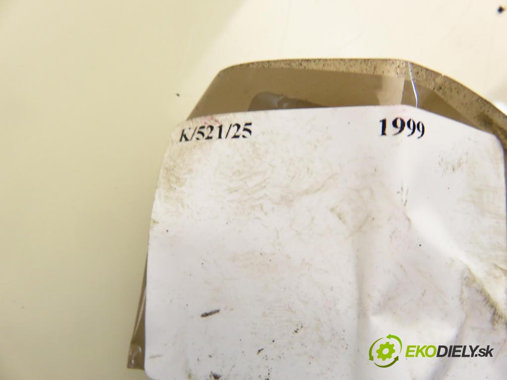 TOYOTA COROLLA (_E11_) SEDAN 1999 63,00 1.4 1332,00 Pumpa servočerpadlo  (Servočerpadlo)