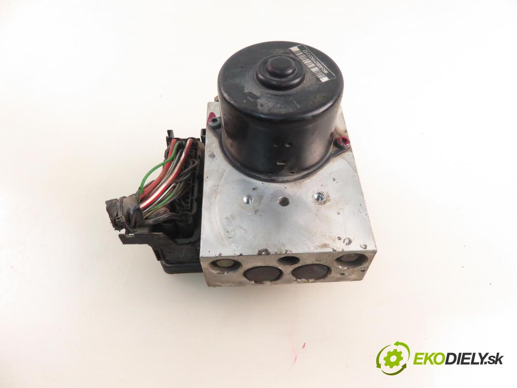 VOLVO S60 I (384) SEDAN 2002 103,00 2.4 140 - B 5244 S2 2435,00 Pumpa ABS 8671224 ; 5WK84002 ; 10092504033 (Pumpa ABS)