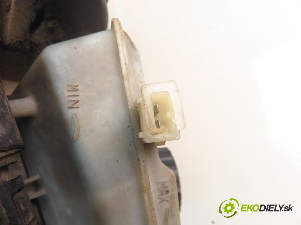 VOLVO S60 I (384) SEDAN 2002 103,00 2.4 140 - B 5244 S2 2435,00 Posilovač P08619463 ; 03785935014 (Servočerpadlo, pumpa riadenia)