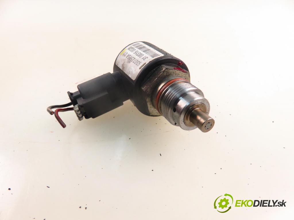 MERCEDES-BENZ KLASA C T-Model (S204) KOMBI 2009 100,00 C 200 CDI (204.207) - OM 646.811 2148,00 Snímač tlaku paliva 9307Z515A01