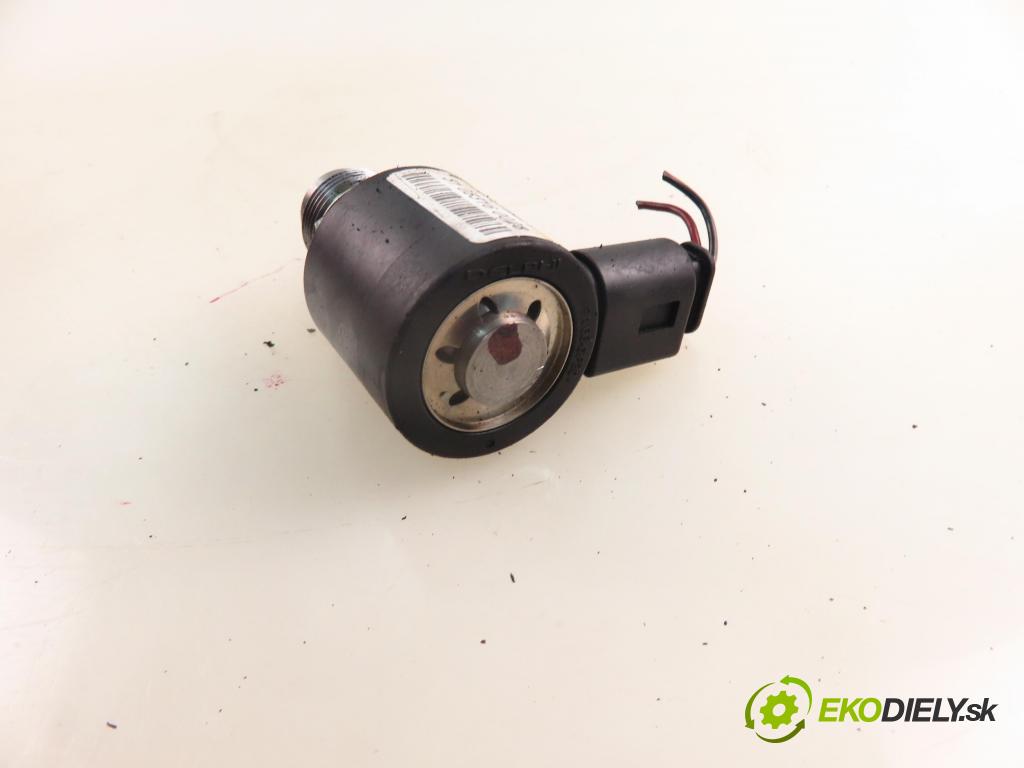 MERCEDES-BENZ KLASA C T-Model (S204) KOMBI 2009 100,00 C 200 CDI (204.207) - OM 646.811 2148,00 Snímač tlaku paliva 9307Z515A01