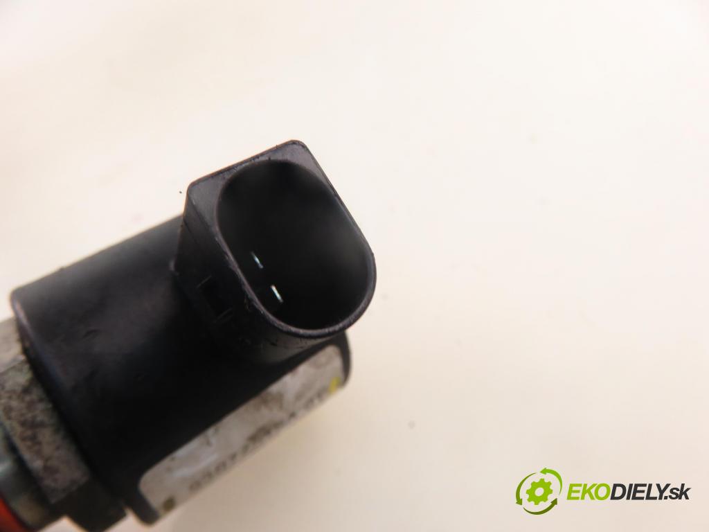 MERCEDES-BENZ KLASA C T-Model (S204) KOMBI 2009 100,00 C 200 CDI (204.207) - OM 646.811 2148,00 Snímač tlaku paliva 9307Z515A01