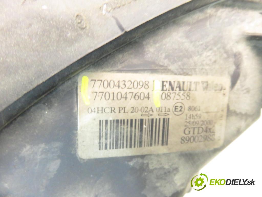 RENAULT SCENIC I (JA0/1_) MINIVAN 2001 79,00 1.6 16V 107 - K4M 700 1598,00 světlo LP 7700432098 ; 7701047604