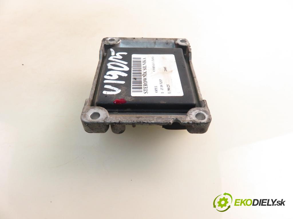 OPEL CORSA C (X01) HB 2005 44,00 1 - Z 10 XEP 998,00 Riadiaca jednotka Motor 55354327 ; 0261208393