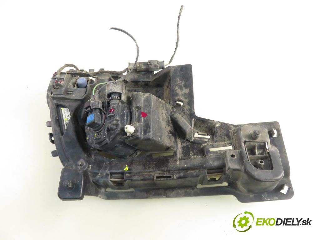 CITROEN DS4 HB 2013 84,00 1.6 HDi 115 - 9HD (DV6C) 1560,00 hmlové svetlo, hmlovka P 9670743180 ; 9688549280 ; 89211690