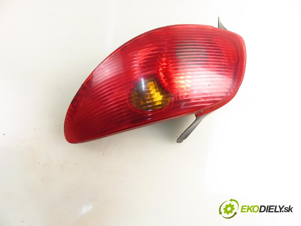 PEUGEOT 206 liftback (2A/C) HB 2007 50,00 1.4 HDi 8V 70 - 8HZ 1398,00 Svetlo pravé zadné