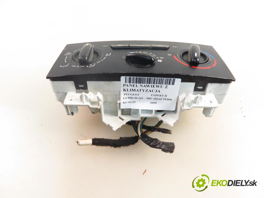 PEUGEOT EXPERT Skrzynia (VF3A_, VF3U_, VF3X_) FURGON 2010 66,00 1.6 HDi 90 16V - 9HU (DV6UTED4) 1560,00 Panel kúrenia KLIMATIZACE: 1400153380