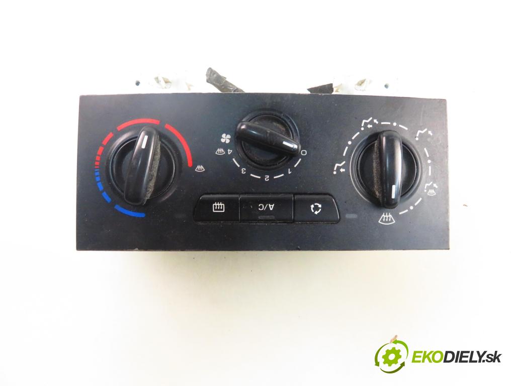 PEUGEOT EXPERT Skrzynia (VF3A_, VF3U_, VF3X_) FURGON 2010 66,00 1.6 HDi 90 16V - 9HU (DV6UTED4) 1560,00 Panel kúrenia KLIMATIZACE: 1400153380