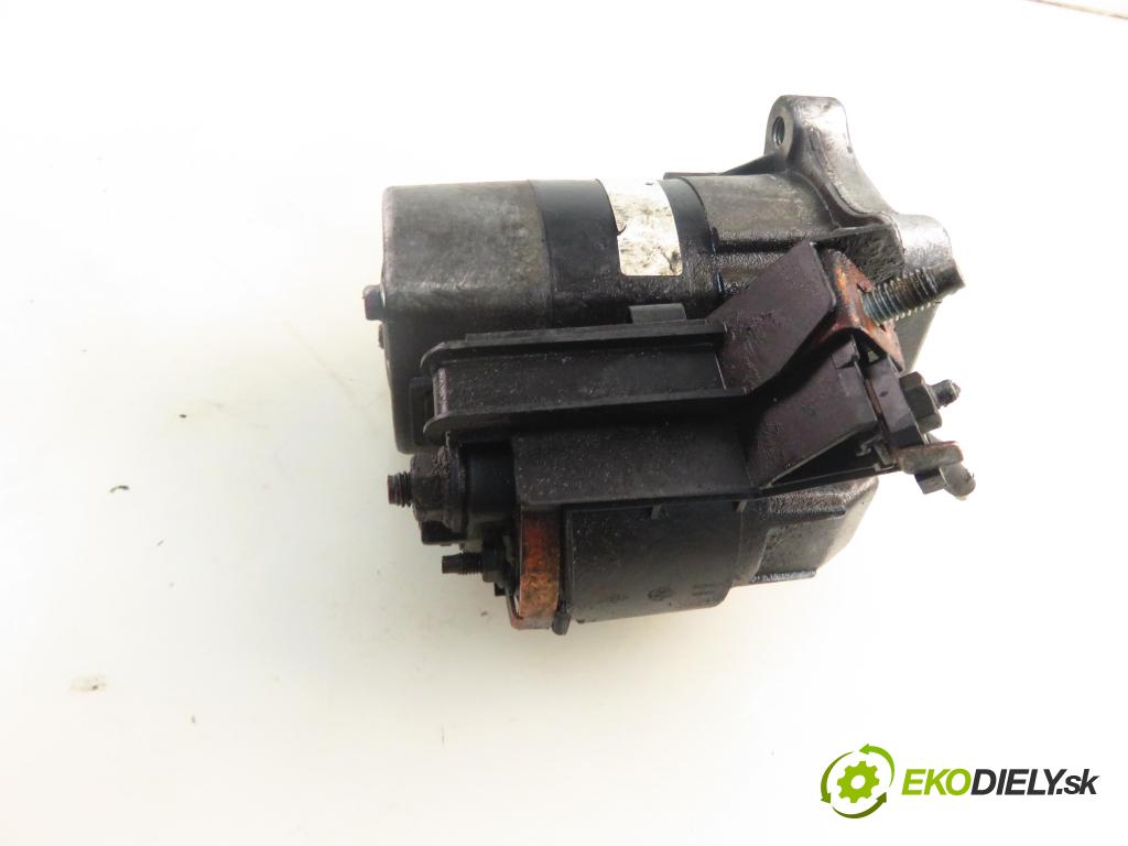 RENAULT KANGOO (KC0/1_) KOMBI 2003 70,00 1.6 16V - K4M 752 1598,00 startér 8200049826B (Startér)