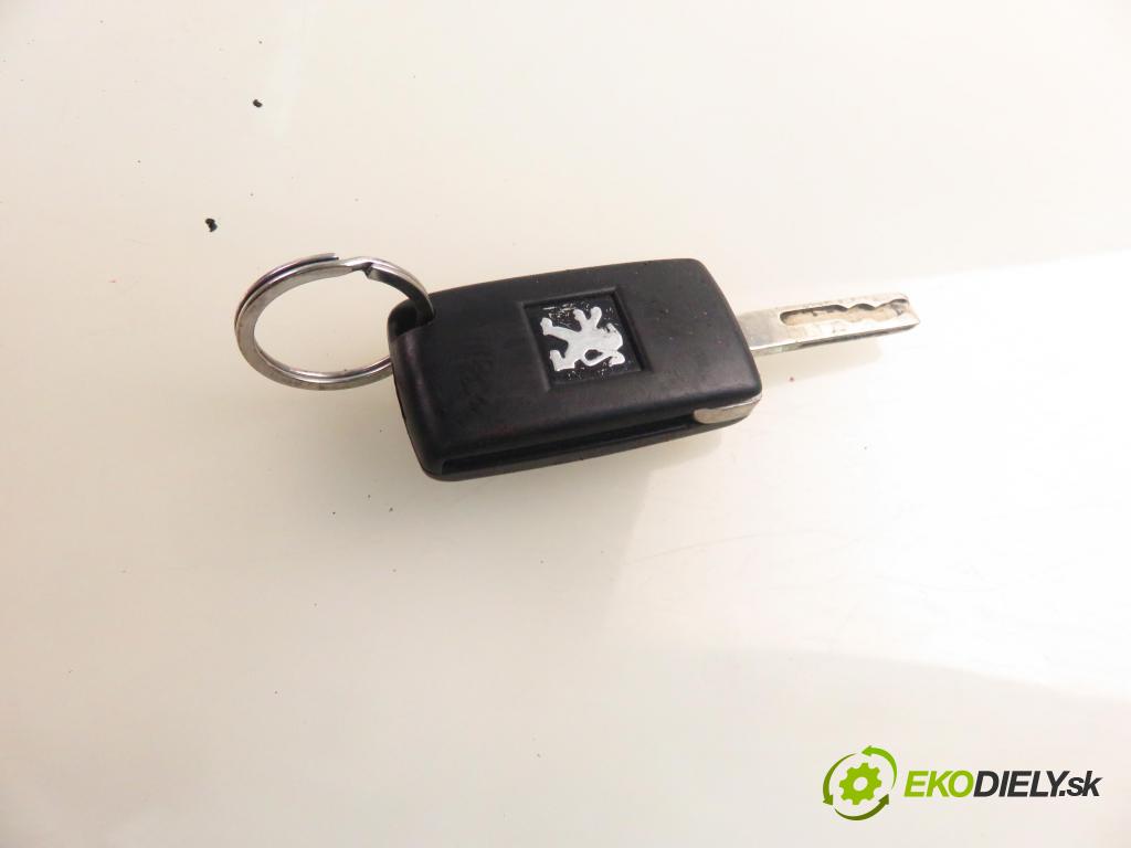 PEUGEOT EXPERT Skrzynia (VF3A_, VF3U_, VF3X_) FURGON 2010 66,00 1.6 HDi 90 16V - 9HU (DV6UTED4) 1560,00 spinačka 9663123280 (Spínacia skrinka)