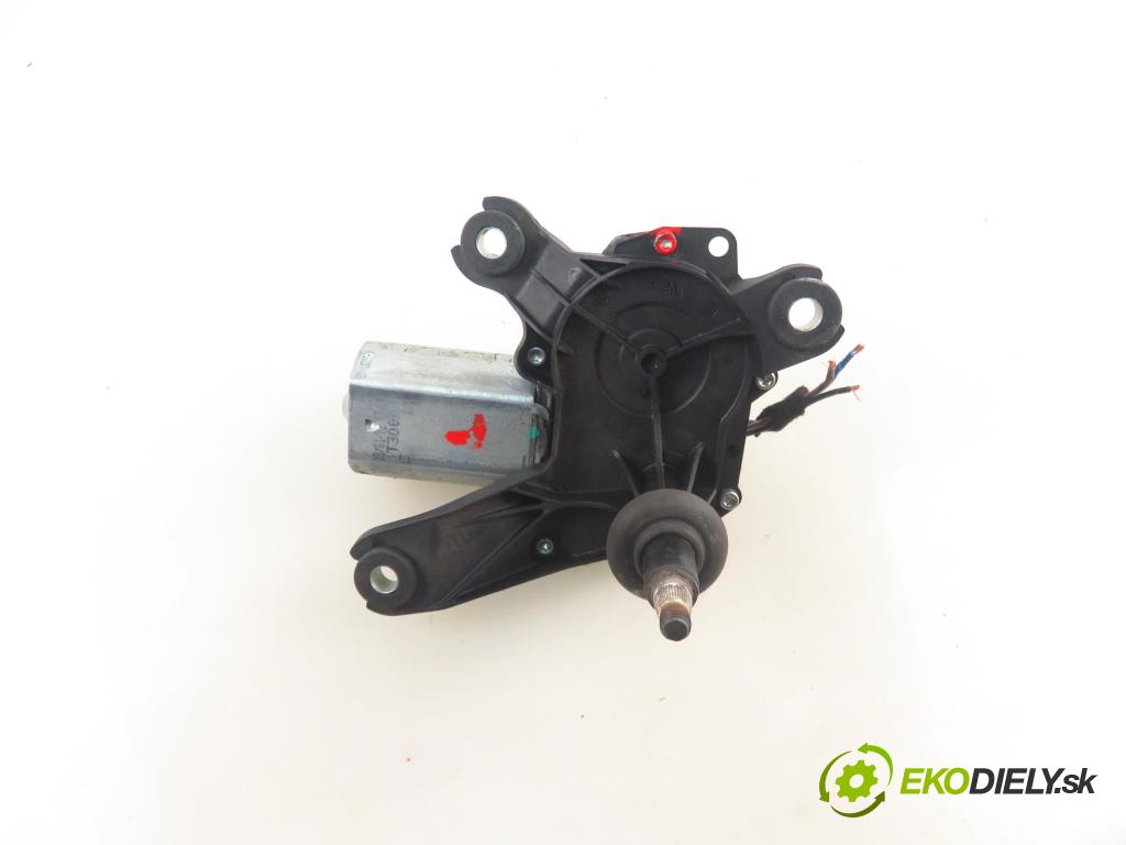 OPEL CORSA C (X01) HB 2002 55,00 1.2 16V 75 - Z 12 XE 1199,00 Motorček stierače zadné 09132802 ; 53011112