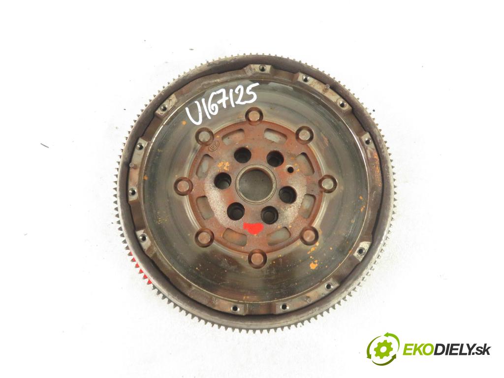 VW GOLF IV Variant (1J5) KOMBI 2000 66,00 1.9 TDI 90 - ALH 1896,00 Koleso dvojhmota