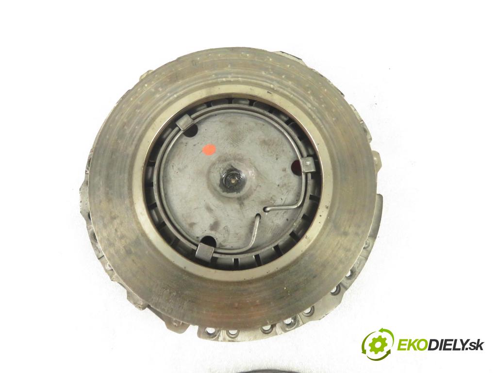 VW GOLF IV (1J1) HB 2001 77,00 1.6 16V - AUS 1598,00 Koleso zotrvačník 1862518031 ; 3082308951 ; 0271052730