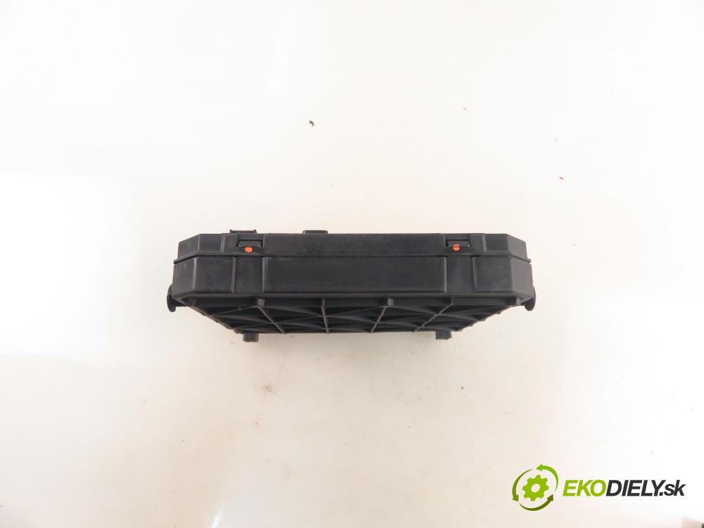 CITROEN C3 I (FC_) HB 2003 50,00 1.4 HDi 8V - 8HX 1398,00 MODUL BSI S118085200L ; 9653667380