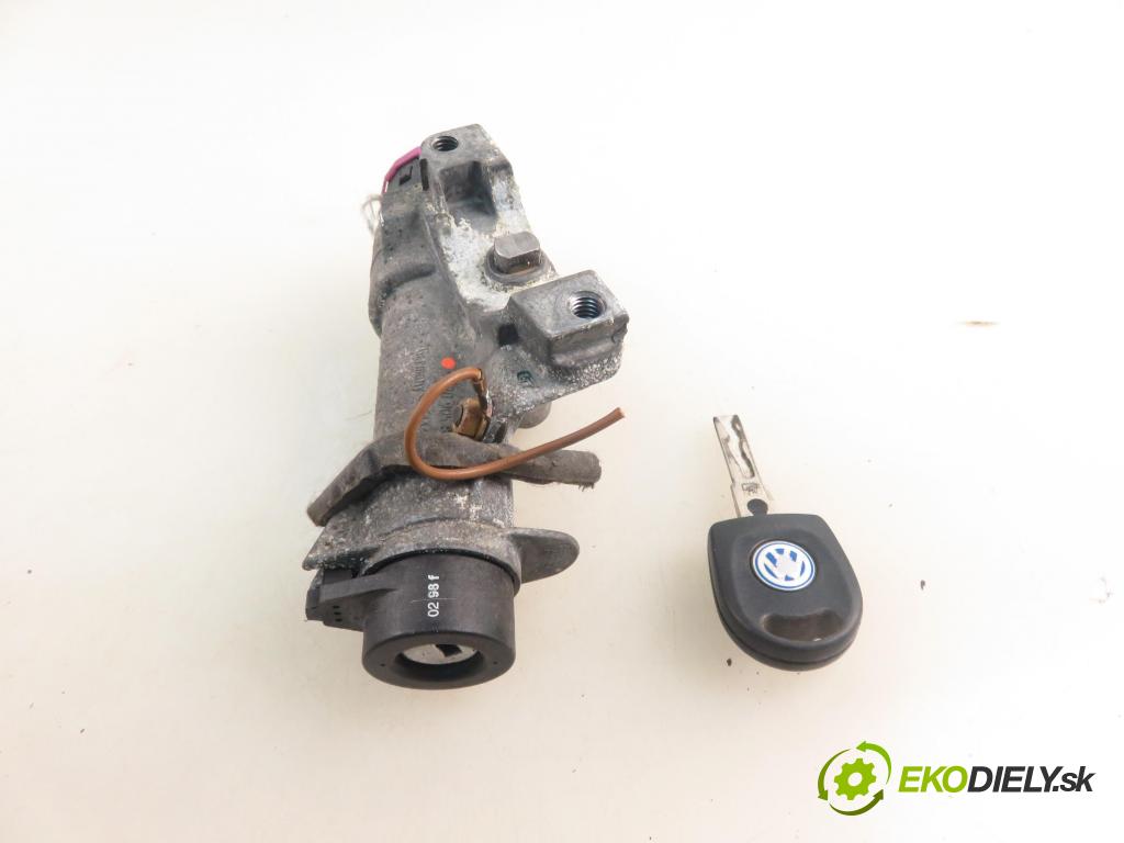 VW GOLF IV (1J1) HB 1998 55,00 1.4 16V 75 - AKQ 1390,00 spinačka 4B0905851C (Spínacia skrinka)