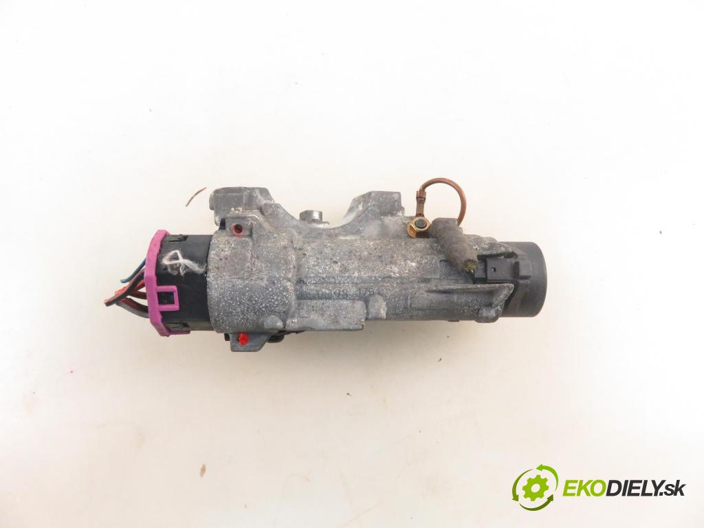 VW GOLF IV (1J1) HB 1998 55,00 1.4 16V 75 - AKQ 1390,00 spinačka 4B0905851C (Spínacia skrinka)