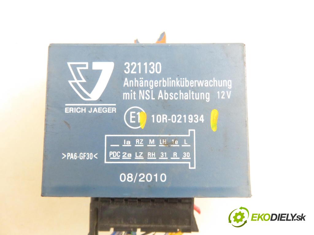 VW GOLF IV (1J1) HB 1998 55,00 1.4 16V 75 - AKQ 1390,00 Riadiaca jednotka Motor 10R021934