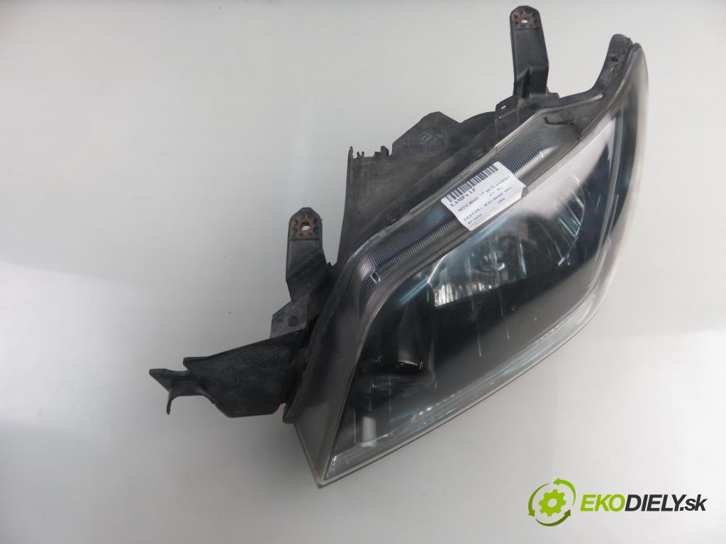 MITSUBISHI OUTLANDER I (CU_W) SUV 2004 100,00 2.0 (CU2W) - 4G63 (DOHC 16V) 1997,00 světlo LP