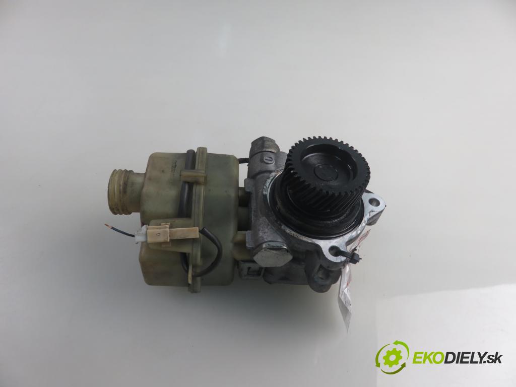 MAZDA 5 (CR19) MINIVAN 2006 105,00 2.0 MZR-CD 143 - RF7J 1998,00 Pumpa servočerpadlo  (Servočerpadlo)