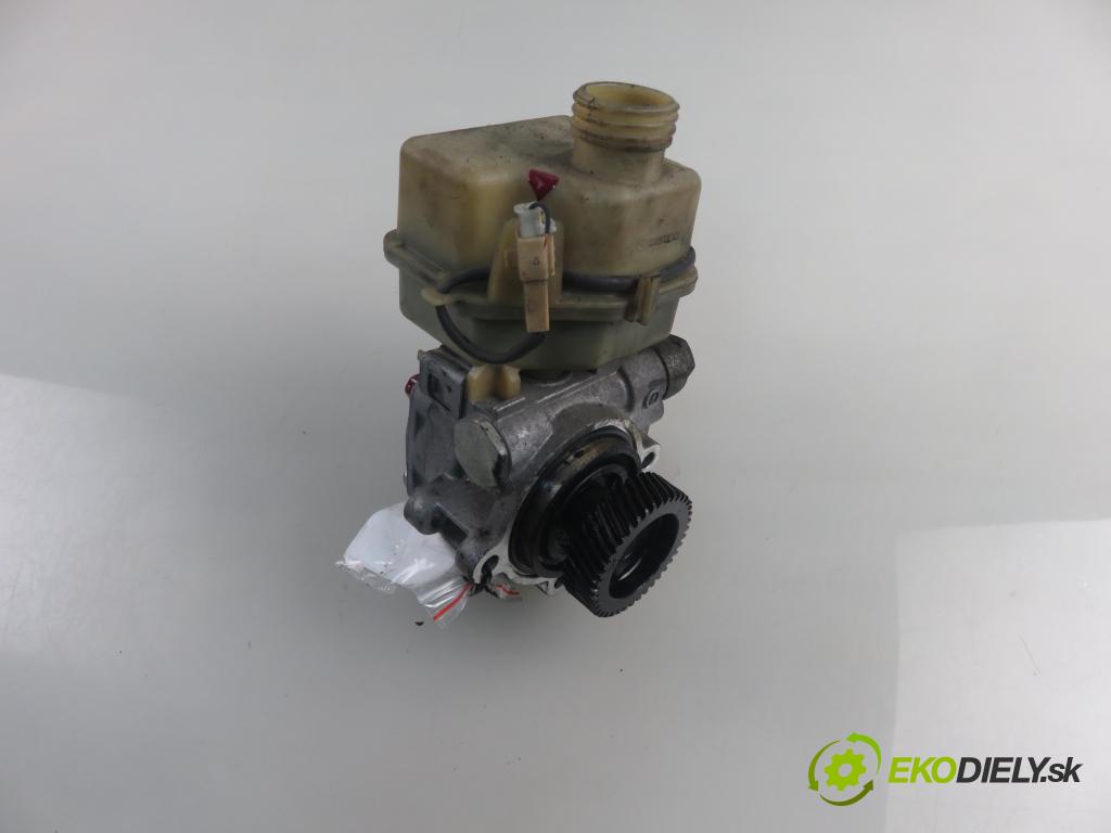 MAZDA 5 (CR19) MINIVAN 2006 105,00 2.0 MZR-CD 143 - RF7J 1998,00 Pumpa servočerpadlo  (Servočerpadlo)