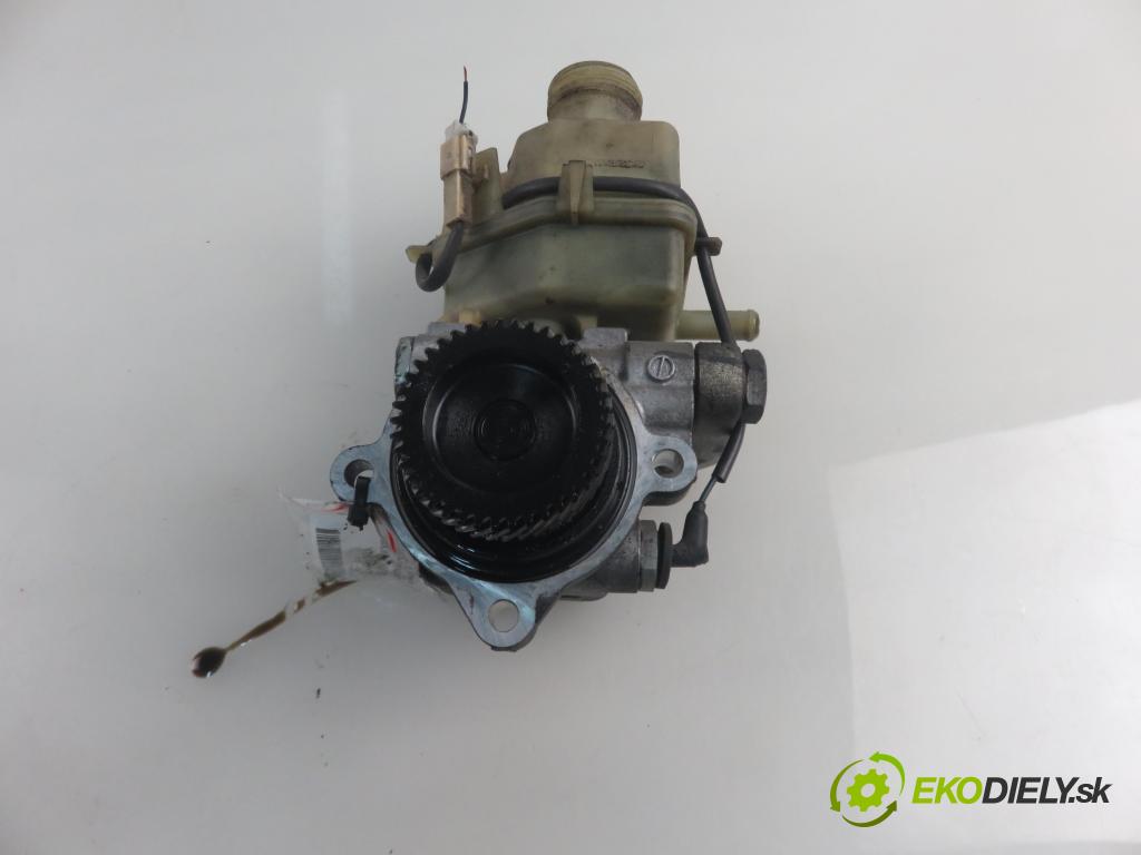 MAZDA 5 (CR19) MINIVAN 2006 105,00 2.0 MZR-CD 143 - RF7J 1998,00 Pumpa servočerpadlo  (Servočerpadlo)