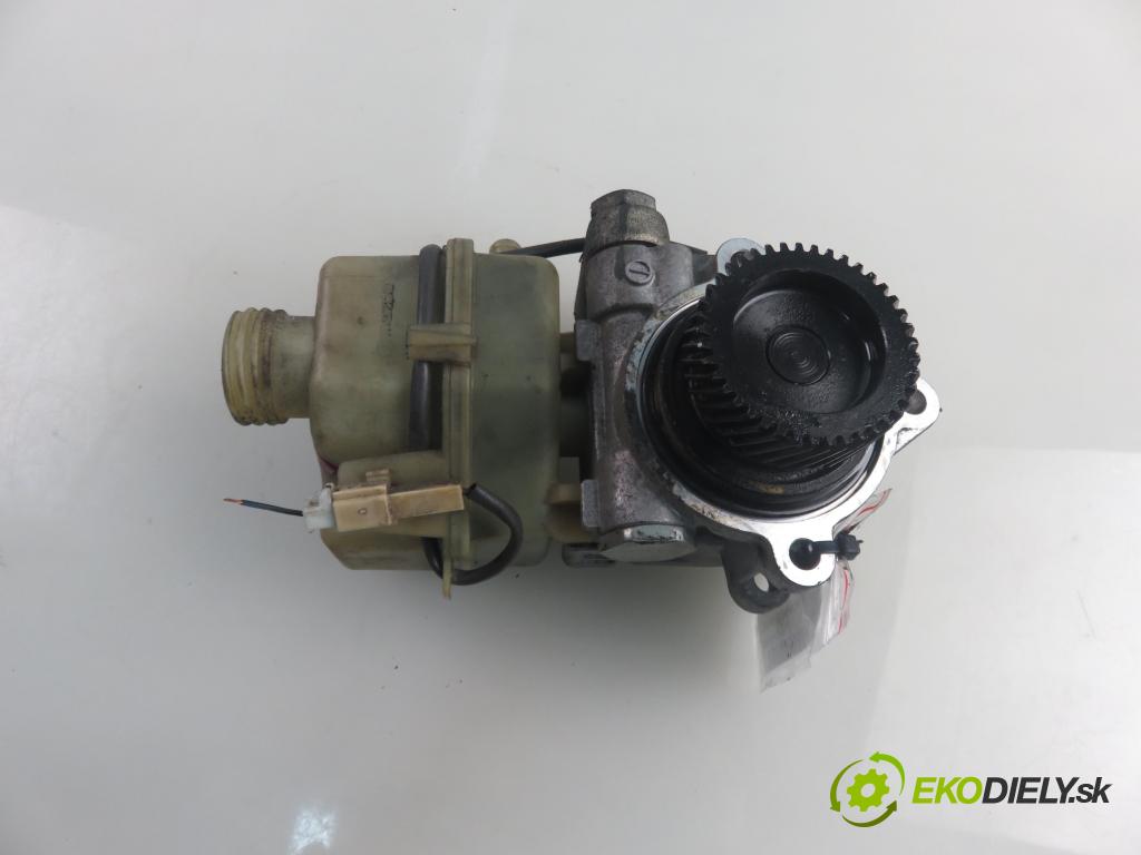 MAZDA 5 (CR19) MINIVAN 2006 105,00 2.0 MZR-CD 143 - RF7J 1998,00 Pumpa servočerpadlo  (Servočerpadlo)