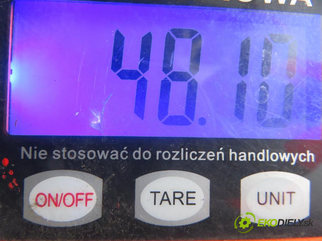 RENAULT LAGUNA II (BG0/1_) LIFTBACK 2003 88,00 1.9 dCi 120 - F9Q 750 1870,00 výztuha zadní část ABS 