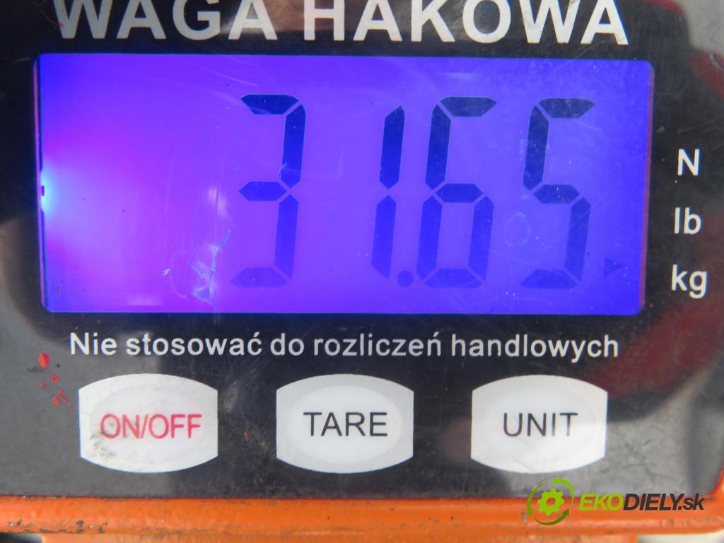 VW POLO (9N_) HB 2003 55,00 1.4 TDI PD 75 - AMF 1422,00 výztuha zadní část ABS 