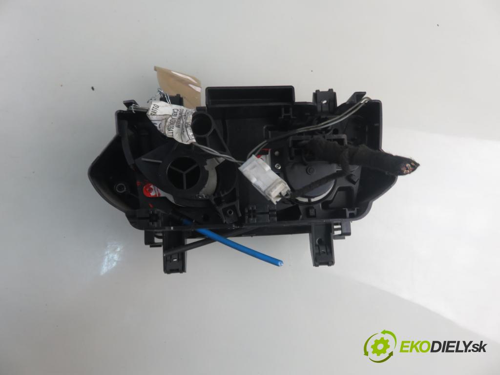 CITROEN JUMPER Skrzynia FURGON 2011 88,00 2.2 HDi 120 - 4HU (P22DTE) 2198,00 Panel kúrenia KLIMATIZACE: A72000500