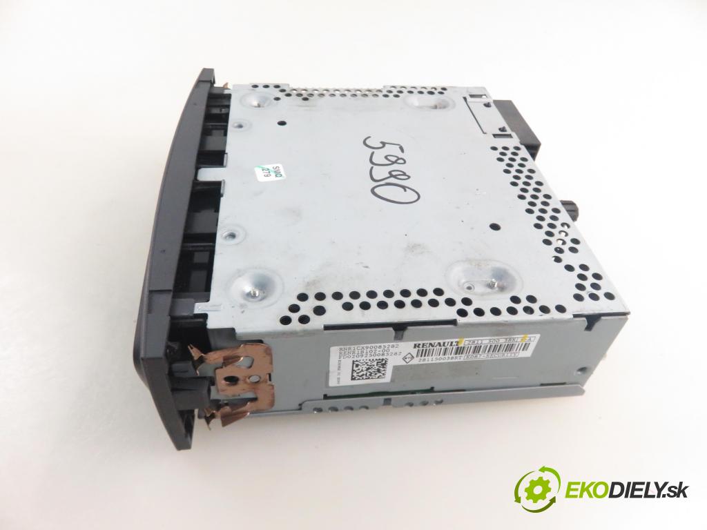 RENAULT CLIO III (BR0/1, CR0/1) HB 2009 55,00 1.2 16V Hi-Flex (BR1U, CR1U) - D4F 742 1149,00 RADIO CD 281150038R