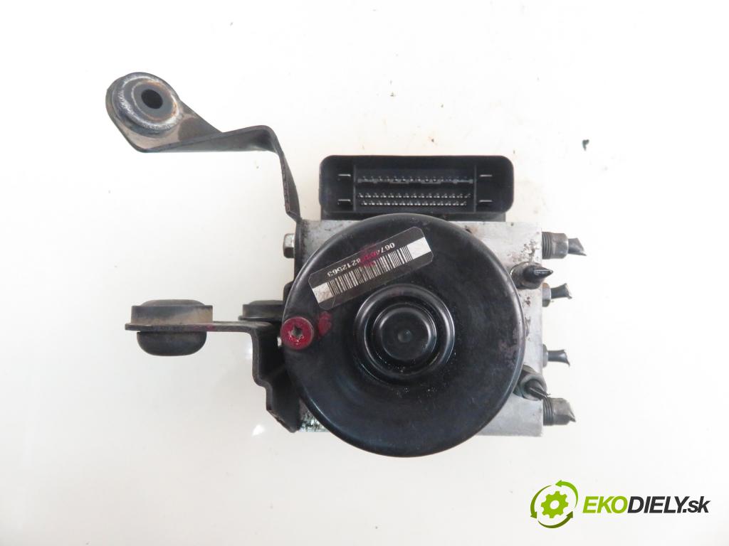 MAZDA 5 (CR19) MINIVAN 2006 105,00 2.0 MZR-CD 143 - RF7J 1998,00 Pumpa ABS 5N612C405CB ; 06210203934 ; 06210950463 (Pumpa ABS)