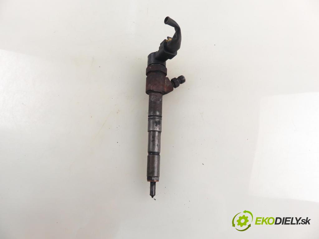 ALFA ROMEO 156 Sportwagon (932_) KOMBI 2006 110,00 1.9 JTD 16V Q4 - 937 A5.000 1910,00 vstrekovač 0445110243 (Vstrekovač paliva)
