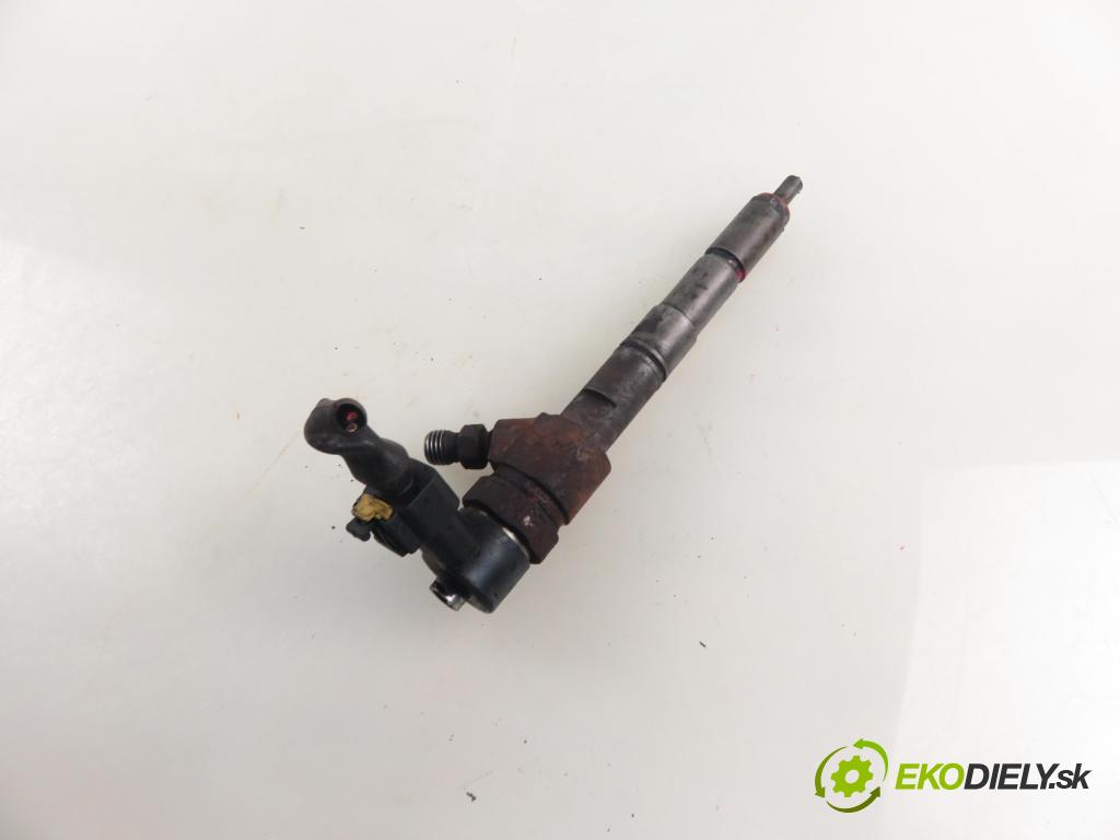 ALFA ROMEO 156 Sportwagon (932_) KOMBI 2006 110,00 1.9 JTD 16V Q4 - 937 A5.000 1910,00 vstrekovač 0445110243 (Vstrekovač paliva)