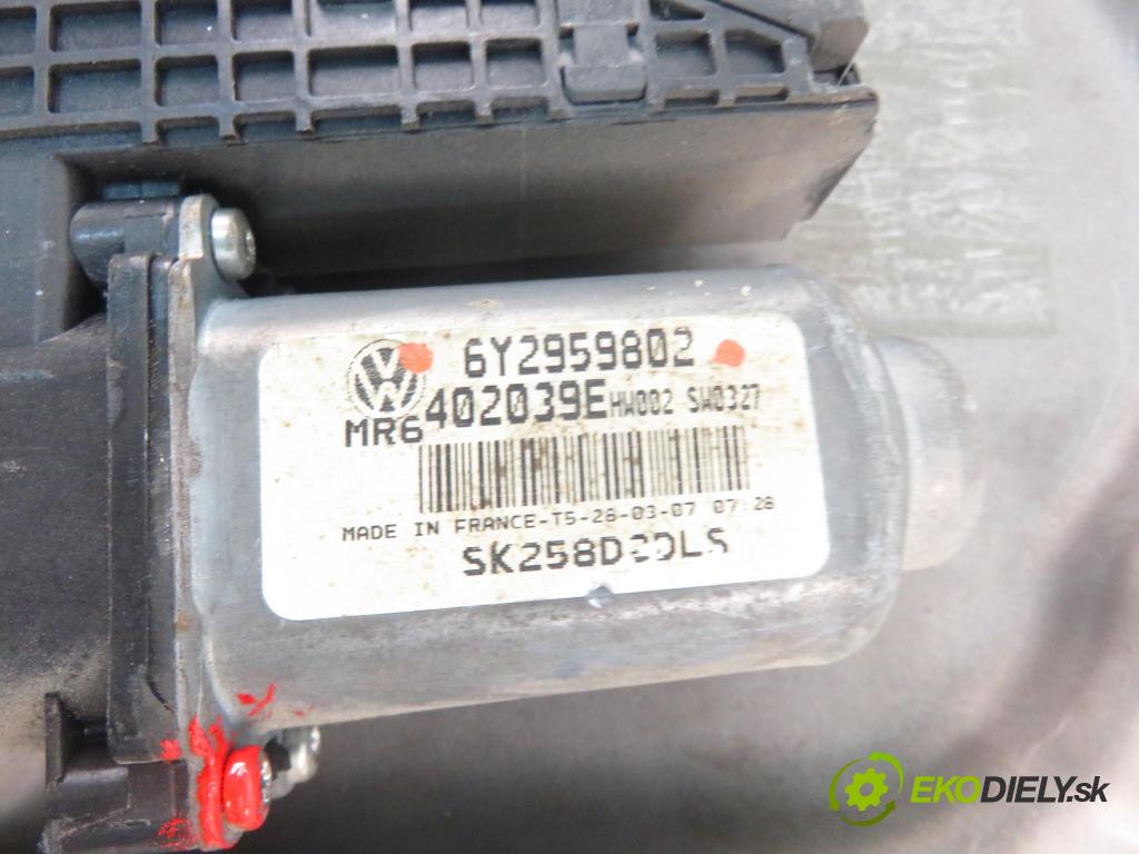 SKODA ROOMSTER (5J) KOMBIVAN 2007 77,00 1.9 TDI - BSW 1896,00 mechanismus oken 6Y2959802