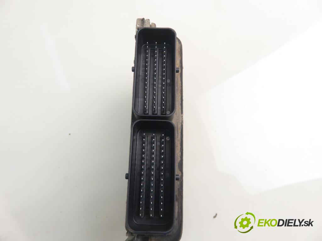 RENAULT KANGOO (KC0/1_) KOMBIVAN 1999 55,00 1.4 (KC0C, KC0H, KC0B, KC0M) - E7J 635 1390,00 Riadiaca jednotka Motor 7700115098 ; S110030306 ; 7700110471