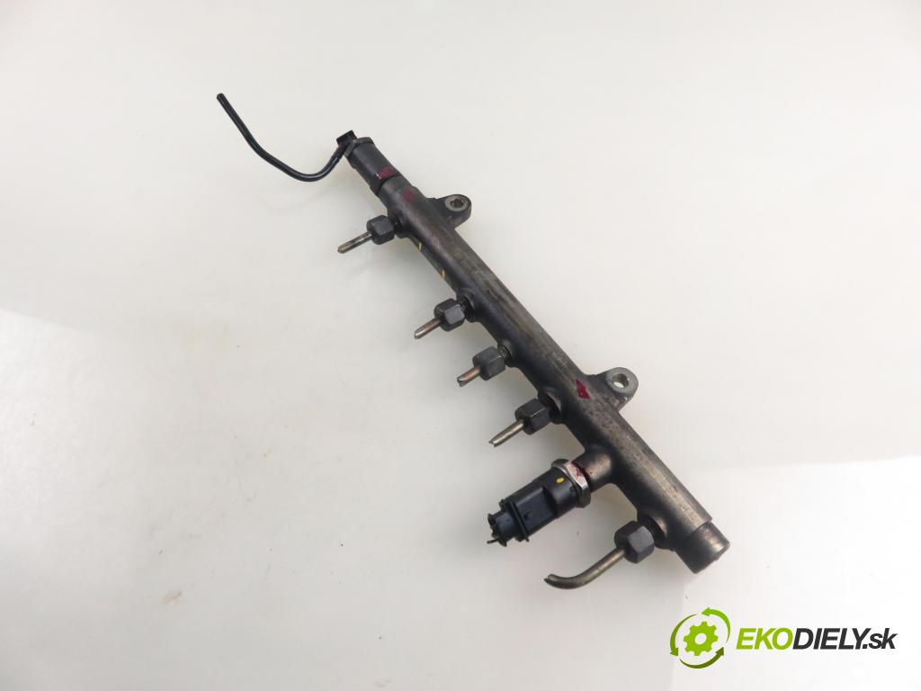 MITSUBISHI SPACE STAR nadwozie wielkoprzestrzenne (MPV) (DG_A) MINIVAN 2003 75,00 1.9 DI-D 102 - F9Q1 1870,00 Lišta vstrekovacia 0445214024 ; 7700114017 ; 0281002522 (Vstrekovacia lišta)