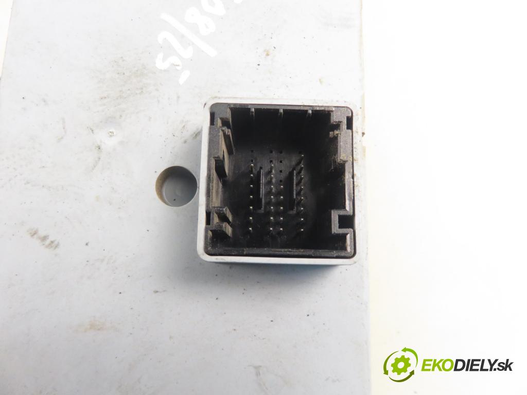 FIAT DOBLO nadwozie wielkoprzestrzenne (MPV) (119_, 223_) KOMBIVAN 2004 51,00 1.3 JTD 16V - 188 A9.000 1248,00 MODUL BSI 51744895