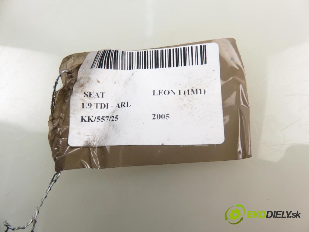 SEAT LEON (1M1) HB 2005 110,00 1.9 TDI PD 150 - ARL 1896,00 Brzdič strmeň pravé zadné