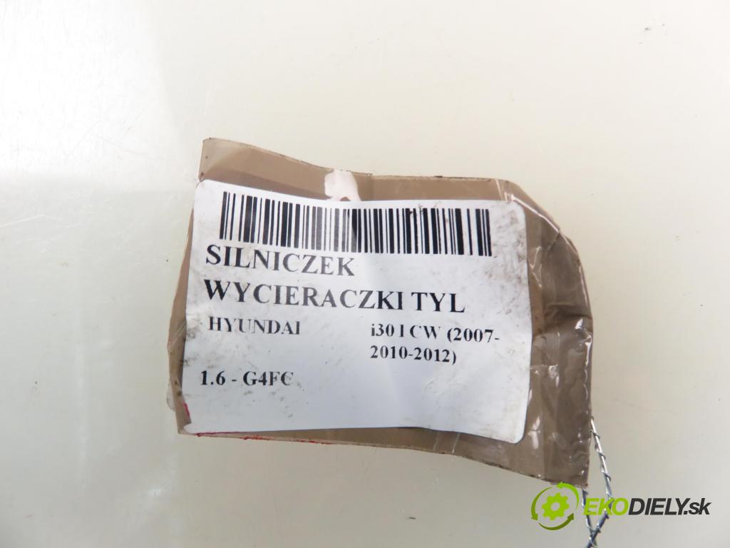 HYUNDAI i30 Kombi (FD) KOMBI 2008 93,00 1.6 126 - G4FC 1591,00 Motorček stierače zadné 987002L100