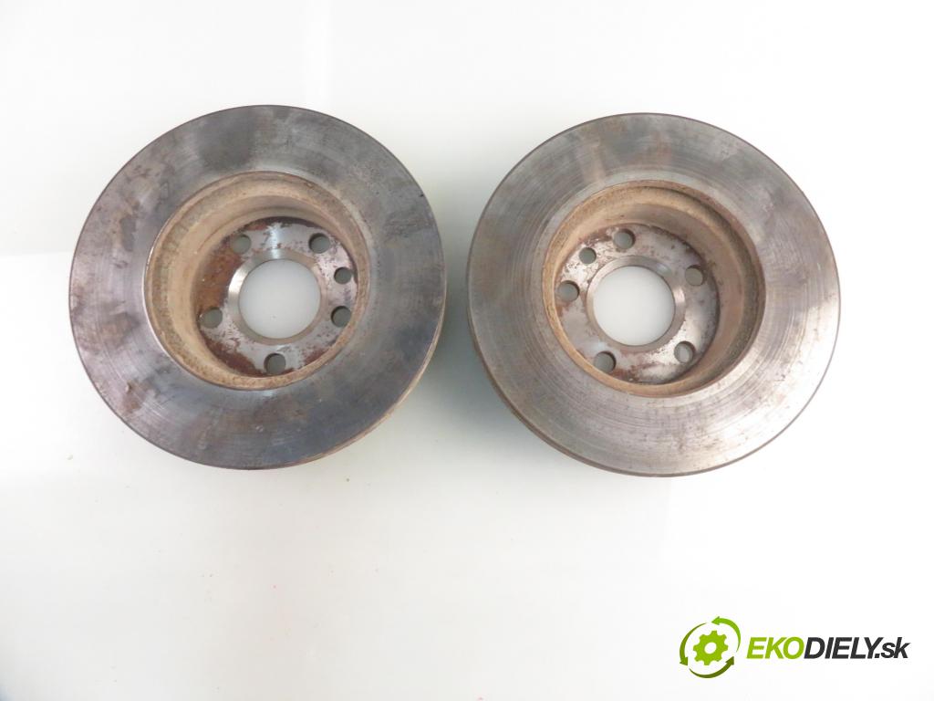 VW TRANSPORTER IV Autobus (70XB, 70XC, 7DB, 7DW, 7DK) BUS 1993 57,00 2.4 D 78 2370,00 Lamela kotúč brzdová predný