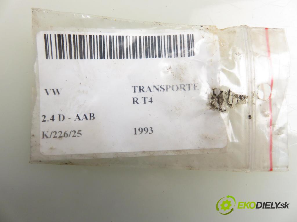 VW TRANSPORTER IV Autobus (70XB, 70XC, 7DB, 7DW, 7DK) BUS 1993 57,00 2.4 D 78 2370,00 Lamela kotúč brzdová predný