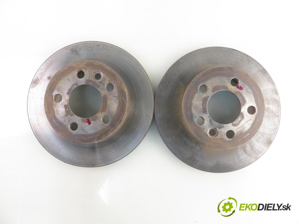 VW TRANSPORTER IV Autobus (70XB, 70XC, 7DB, 7DW, 7DK) BUS 1993 57,00 2.4 D 78 2370,00 Lamela kotúč brzdová predný