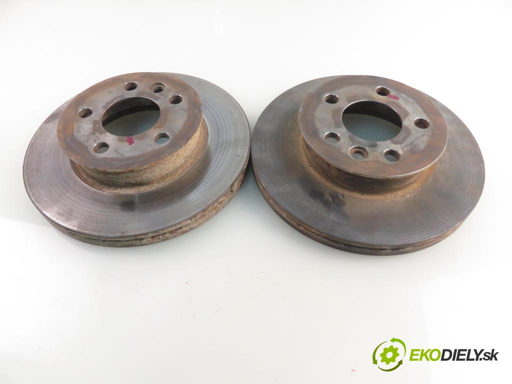 VW TRANSPORTER IV Autobus (70XB, 70XC, 7DB, 7DW, 7DK) BUS 1993 57,00 2.4 D 78 2370,00 Lamela kotúč brzdová predný