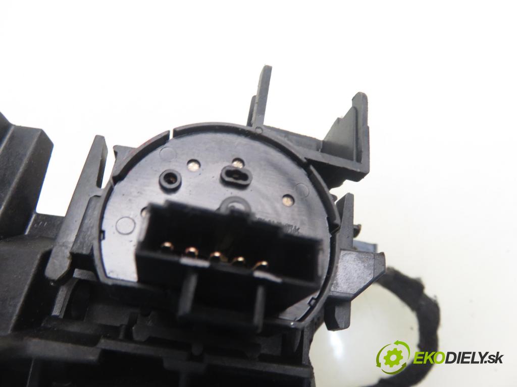 OPEL CORSA C (X01) HB 2004 55,00 1.2 16V 75 - Z 12 XE 1199,00 spinačka 24445098 ; 5WK4763 (Spínacia skrinka)