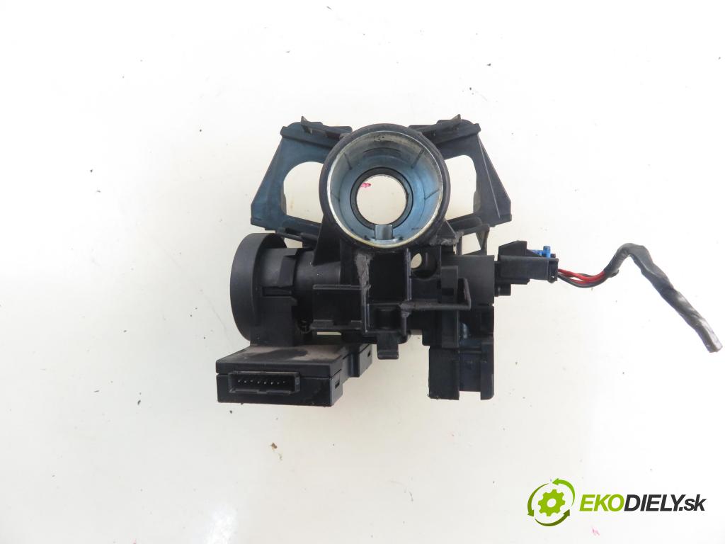 OPEL CORSA C (X01) HB 2002 55,00 1.2 16V 75 - Z 12 XE 1199,00 spinačka 24445098 ; 5WK4763 (Spínacia skrinka)