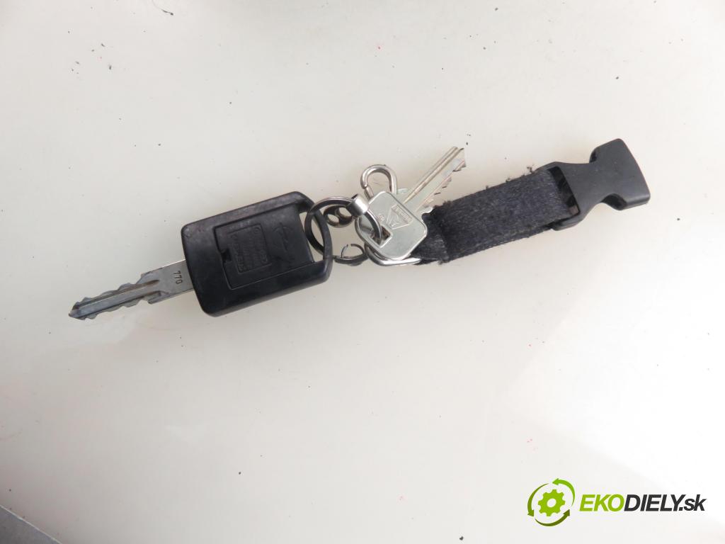 OPEL CORSA C (X01) HB 2002 55,00 1.2 16V 75 - Z 12 XE 1199,00 spinačka 24445098 ; 5WK4763 (Spínacia skrinka)