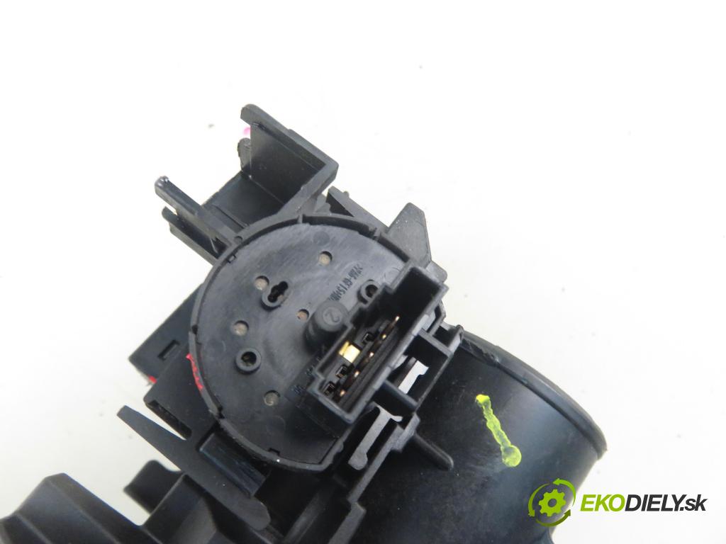OPEL CORSA C (X01) HB 2002 55,00 1.2 16V 75 - Z 12 XE 1199,00 spinačka 24445098 ; 5WK4763 (Spínacia skrinka)